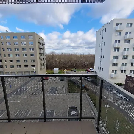 Apartmán Katrin With Undergound Parking Bratislava