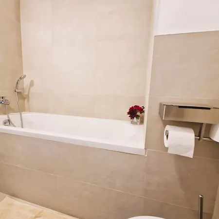 Katrin With Undergound Parking Pozsony