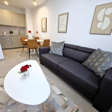 Katrin With Undergound Parking Apartman Pozsony